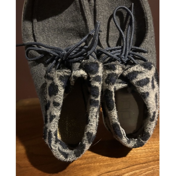 HEY DUDE BRITT GRAY WOMEN'S SHOES CHEETAH PRINT SZ. 9 121773139 EUC - Picture 4 of 6